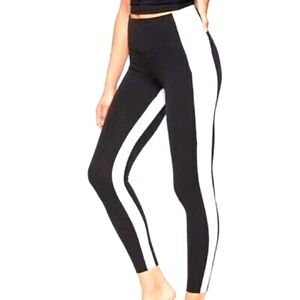 Athleta Yon 7/8 Tight Leggings Black and White Women’s Size XL